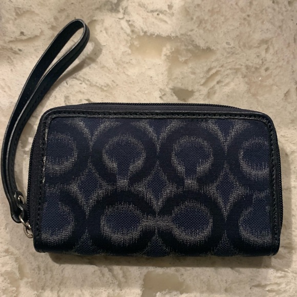 Coach Navy monochrome wristlet wallet - Picture 3 of 3